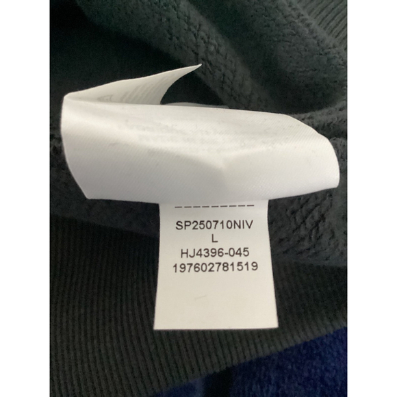 Jordan FlightFleece Hoodie Sz: Large Color: Black - Picture 6 of 12